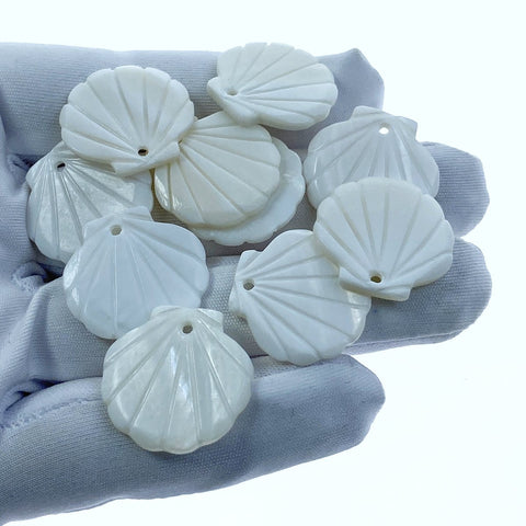 10pc Clam Shell White Mother Of Pearl Beads 21mm Hand Carved FWM-0008