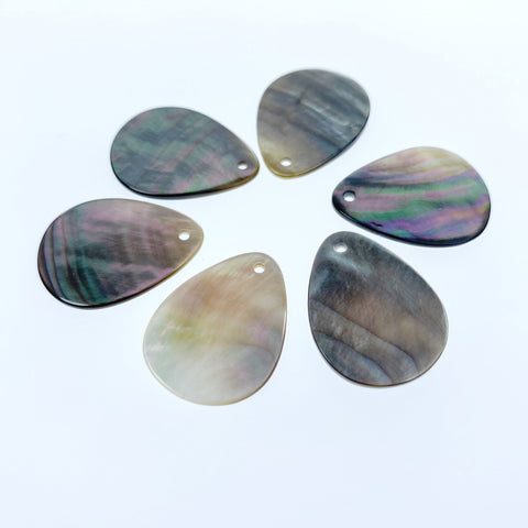 10pc Drop Disc Beads Black Mother of Pearl 26mm Disc Pendants BM-0046