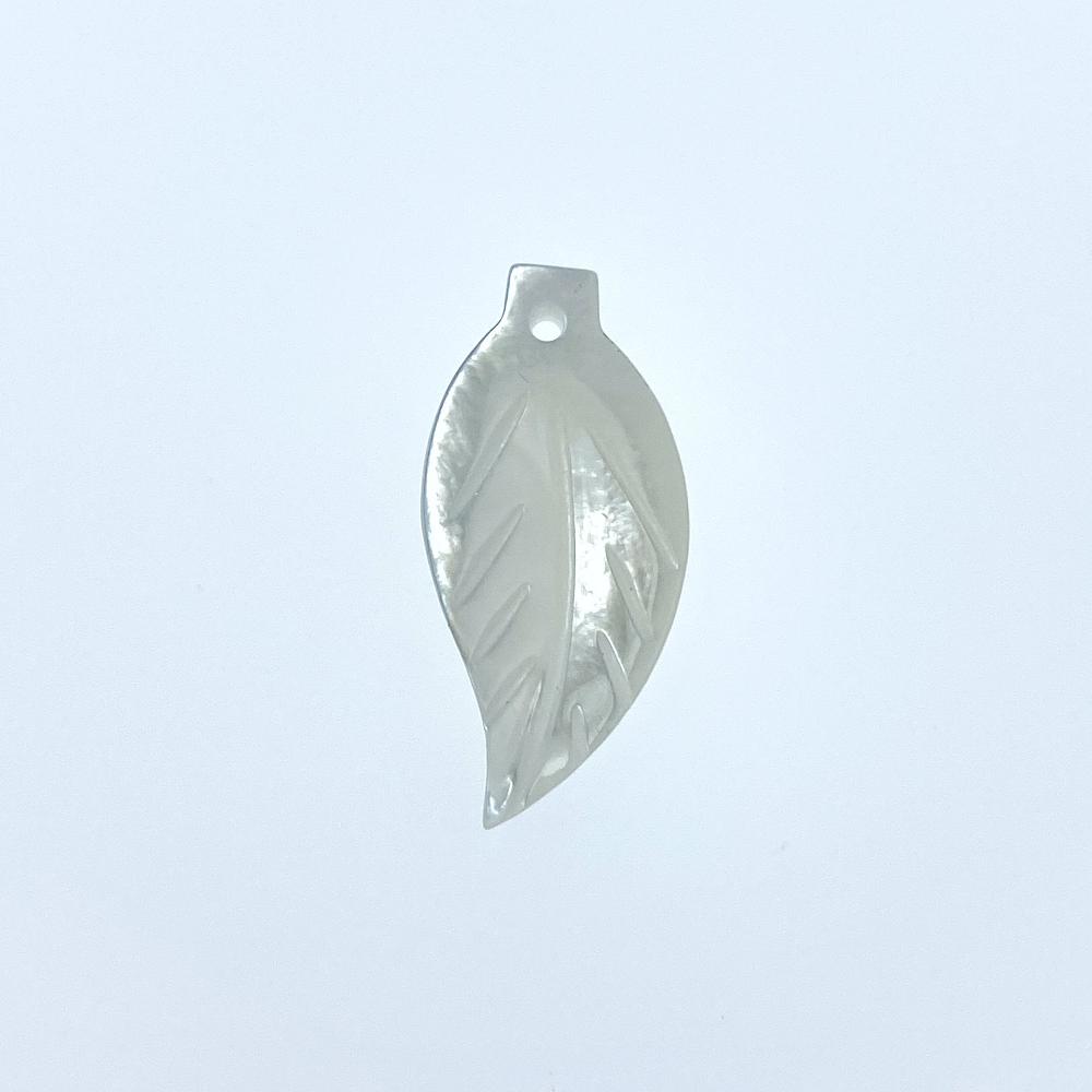 9mm x 20mm White Mother of Pearl Hand Carved Leaf Pendants WM-0163