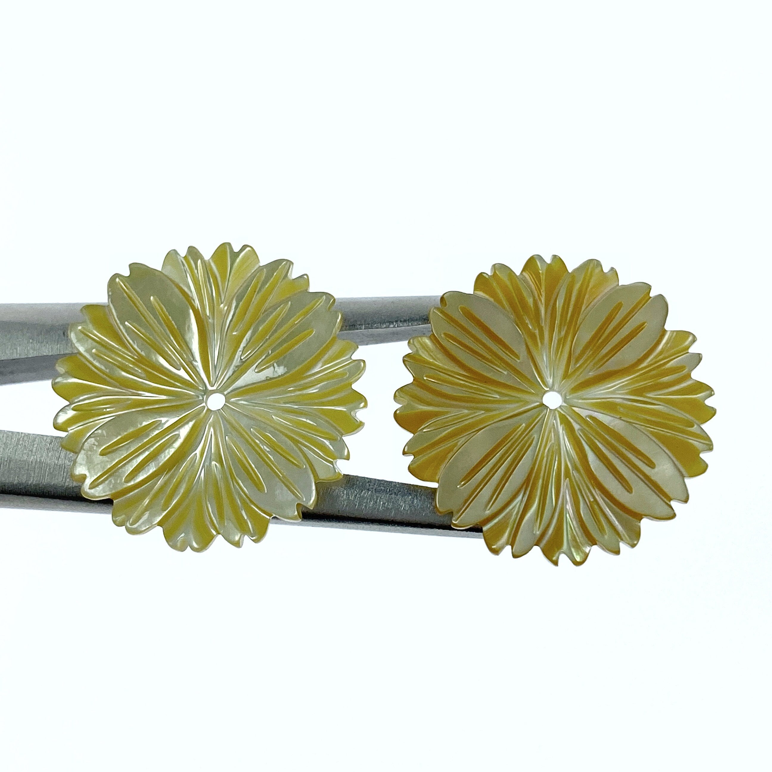 6pc 21mm Hand Carved Yellow Mother of Pearl Daisy Flower Beads YM-0008