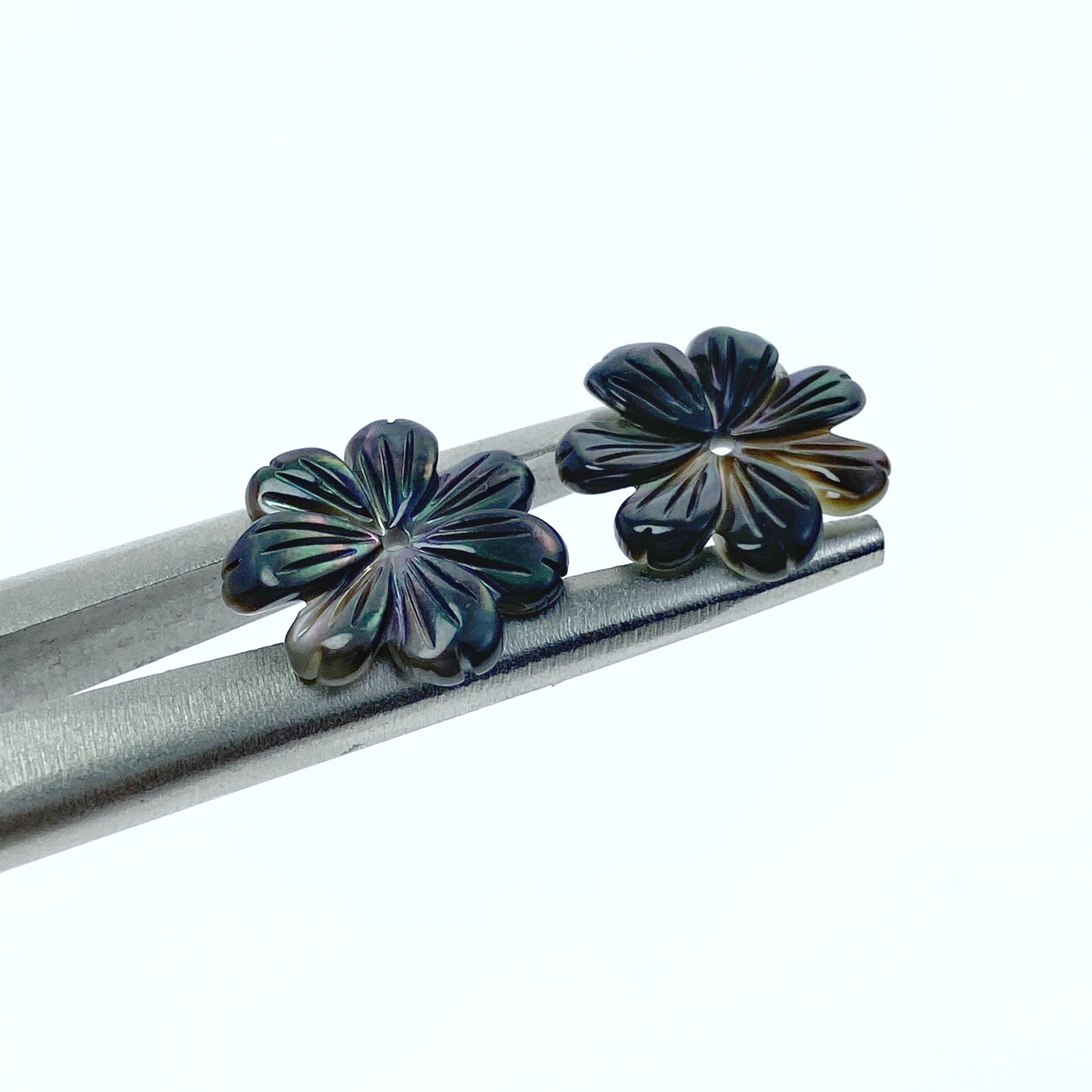 10pc Black Daisy Flower Mother Of Pearl Beads Charms Pendants For Jewelry Earrings Making DIY Natural Organic Flor Hand Carved 15mm BM-0022