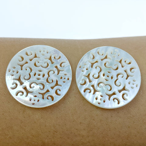 25mm Organic Hand Carved White Mother of Pearl Filigree Round Pendants WM-0111