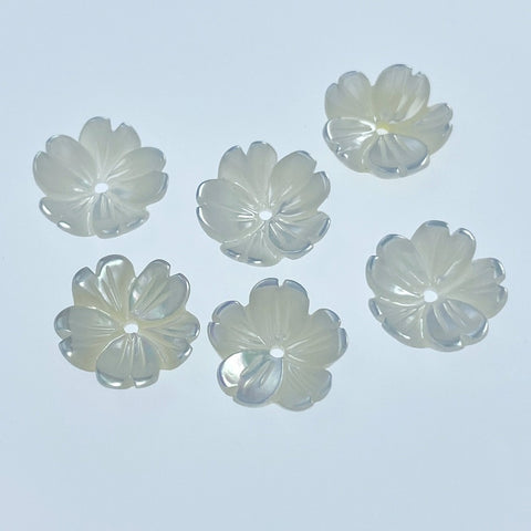 10pc Tropical Flower Beads White Mother Of Pearl Charms 10mm Hand Carved For DIY Bridal Jewelry WM-0069