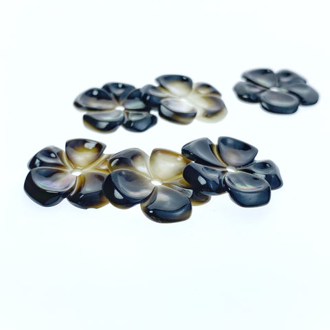 6pc 20mm Hand Carved Black Mother of Pearl 5-petal Flower Beads BM-0088