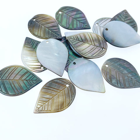 4pc 28mm Carved Leaf Black Mother of Pearl Pendant Charms For DIY Jewelry Making Earrings Minimalist Natural BM-0067