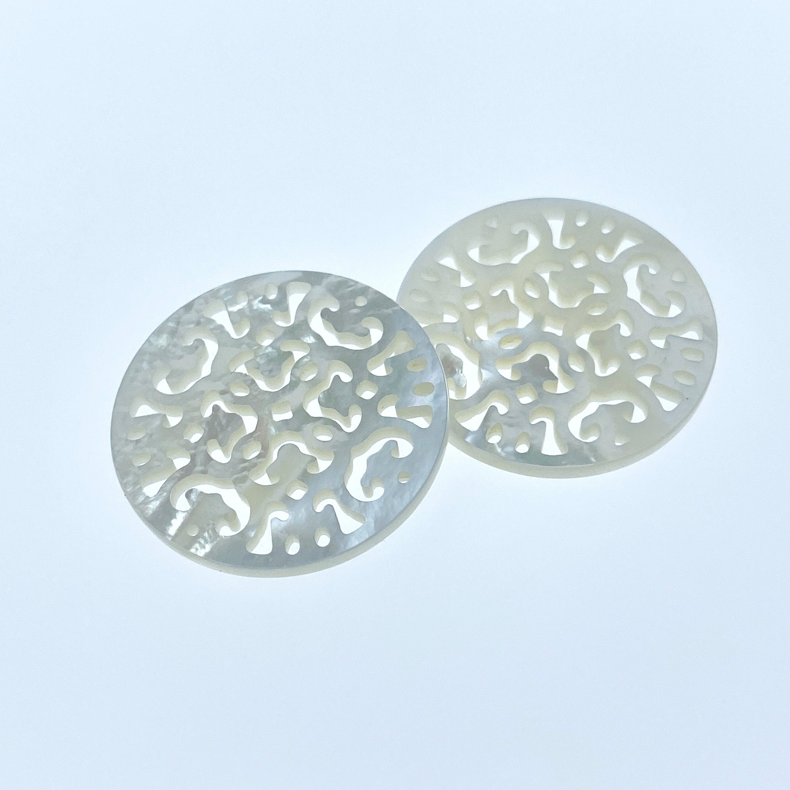 2pc 25mm Organic Hand Carved White Mother of Pearl Filigree Round Pendants WM-0086