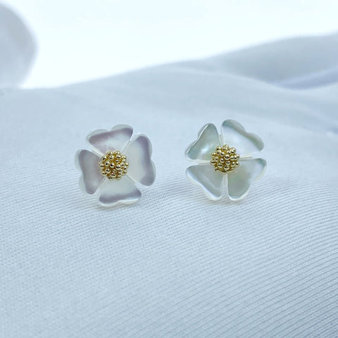 10pc Mother Of Pearl 4 Petal Flower Beads Charms 10mm Hand Carved Hawaii Tropical Nature Organic Design Minimalist Jewelry Earrings WM-0005