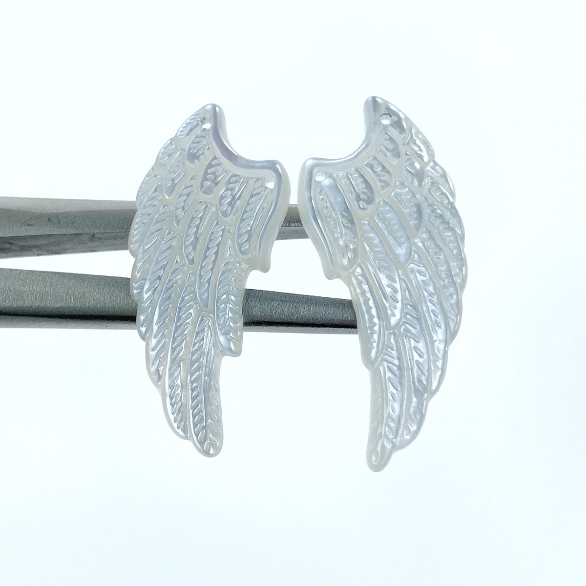 1pair 15mm x 34mm Hand Carved White Mother of Pearl Angel Wing Connectors Pendants WM-0124