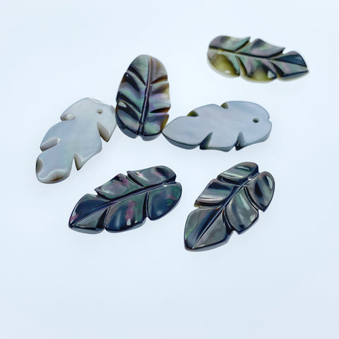 6pc 20mm x 10mm Black Mother of Pearl Hand Carved Leaf Pendants BM-0033