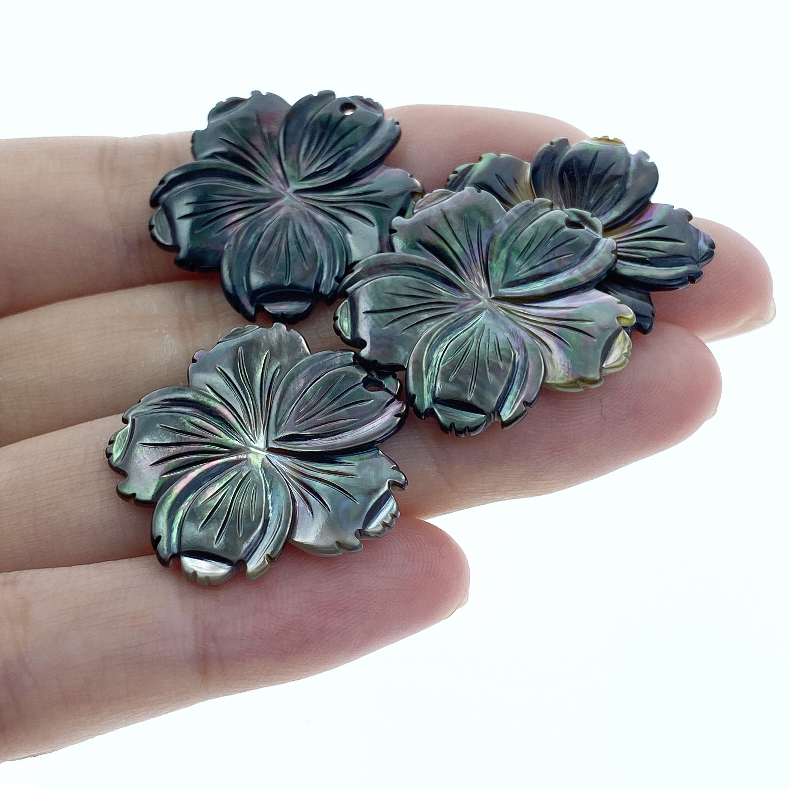 6pc 25mm Hand Carved Black Mother of Pearl 5-petal Flower Pendants BM-0014