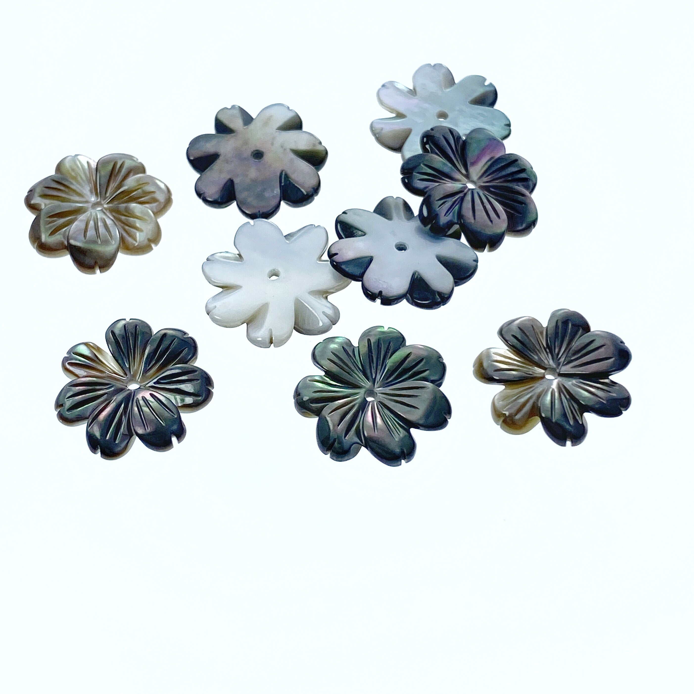 10pc Black Daisy Flower Mother Of Pearl Beads Charms Pendants For Jewelry Earrings Making DIY Natural Organic Flor Hand Carved 15mm BM-0022