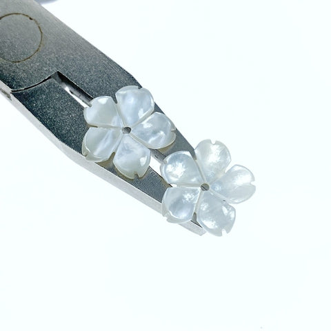 Sakura Flower Beads White Mother Of Pearl 12mm Hand Carved WM-0211