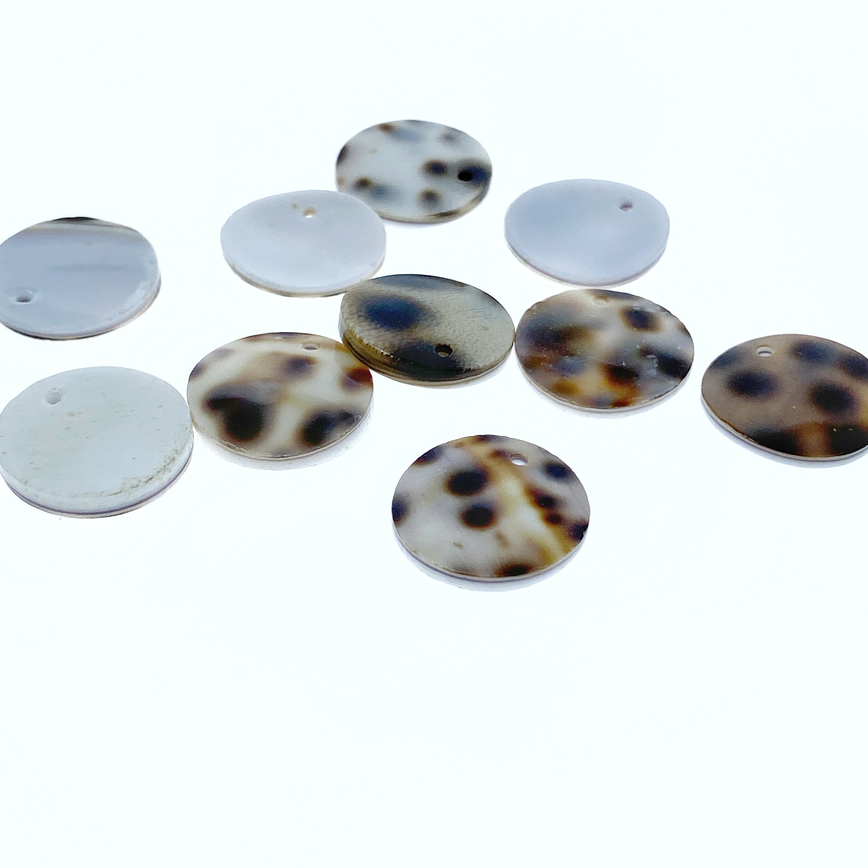 10pc Polka Dot Conus Disc Beads 15mm Natural Shell Round Disc Pendants