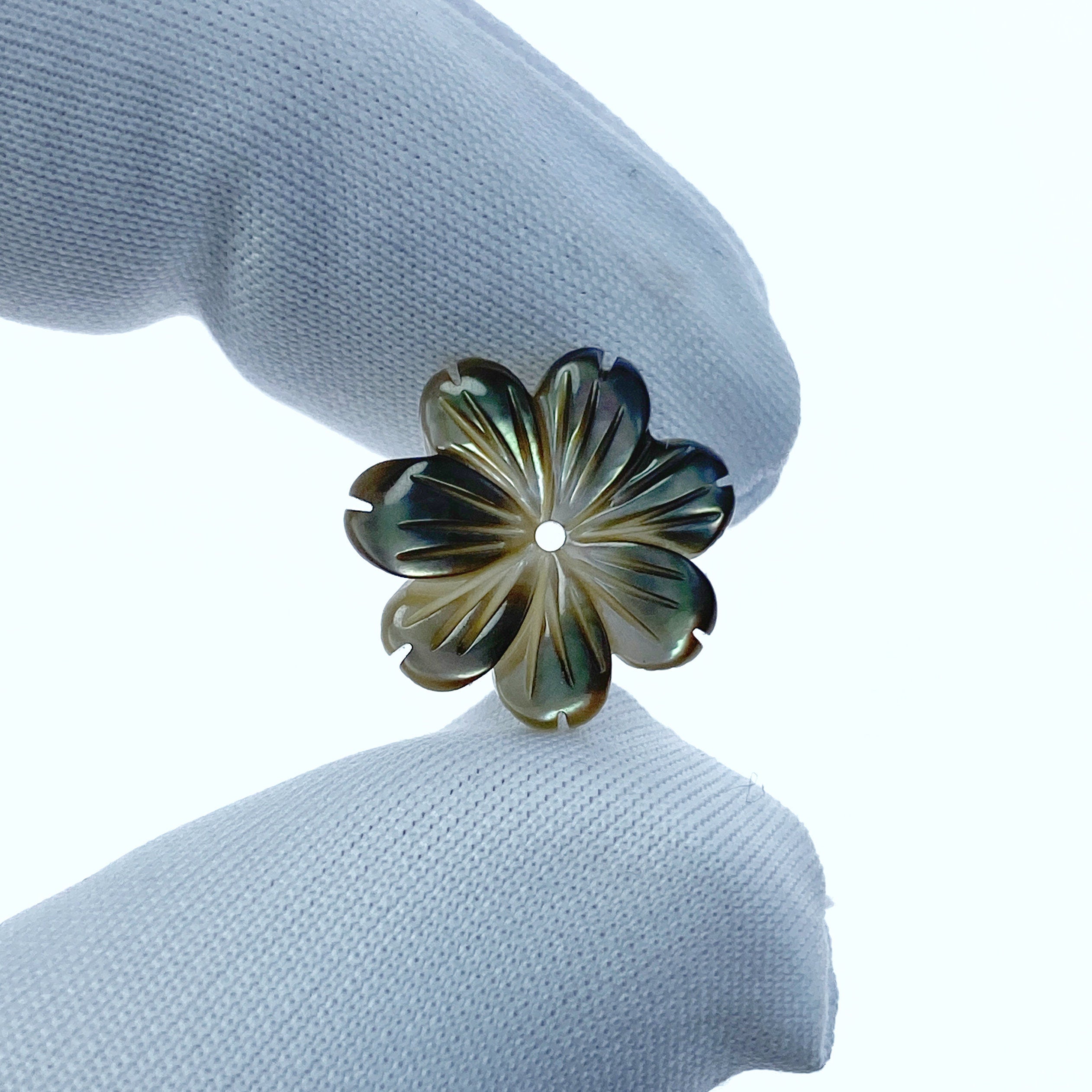 10pc Black Daisy Flower Mother Of Pearl Beads Charms Pendants For Jewelry Earrings Making DIY Natural Organic Flor Hand Carved 15mm BM-0022