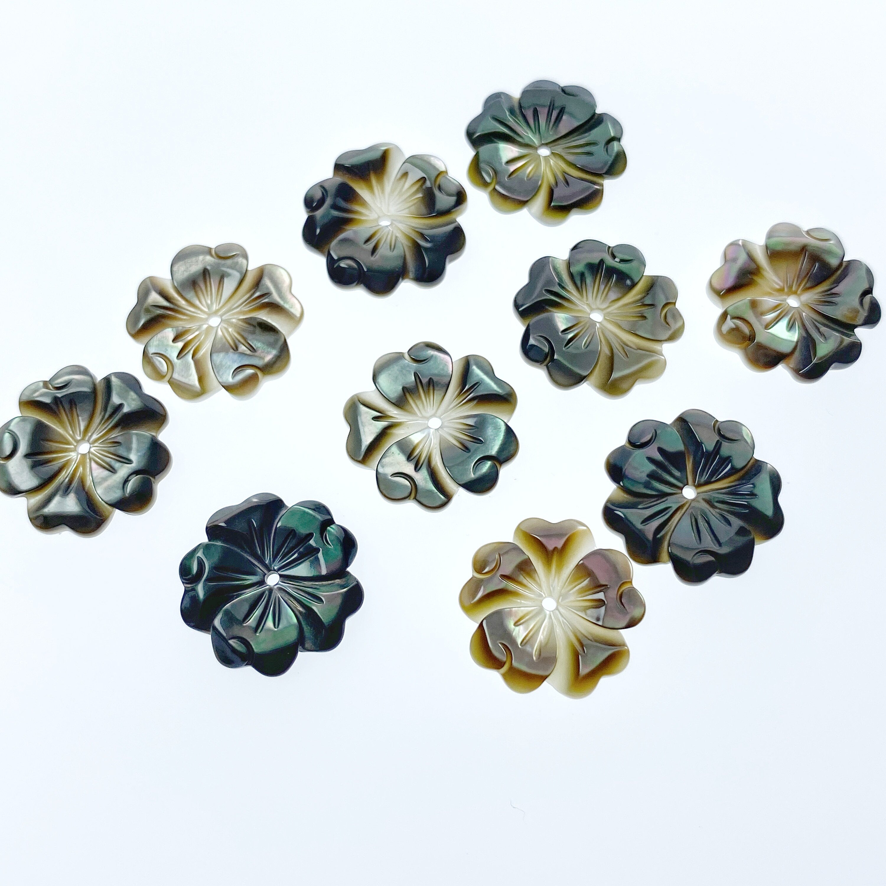 10pc Black Mother Of Pearl Flower 15mm Hand Carved For Jewelry Earring Making Hawaii Tropical Minimalist Design BM-0077