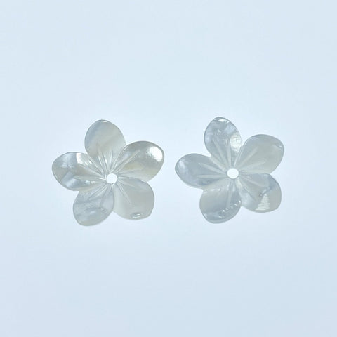 10pc Tropical Flower Beads White Mother Of Pearl 12mm Hand Carved WM-0046