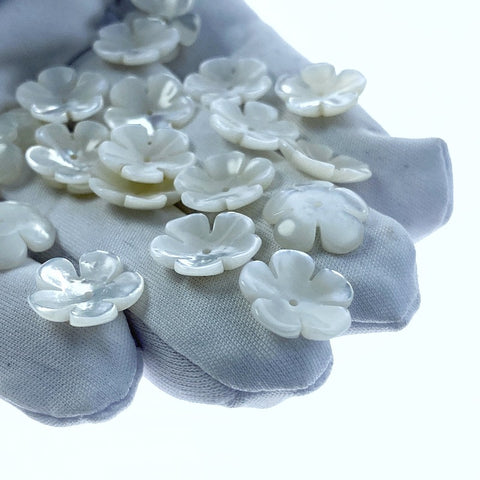 Tropical Bowl Flower Beads White Mother Of Pearl 13mm Hand Carved Charms WM-0059