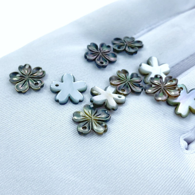 10pc Flower Shaped Black Mother Of Pearl Beads 10mm Hand Carved Floral Charms Pendants BM-0045