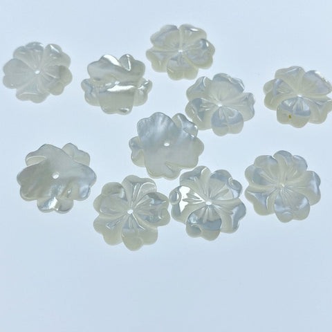 10pc Flower Beads White Mother Of Pearl 15mm Hand Carved WM-0132