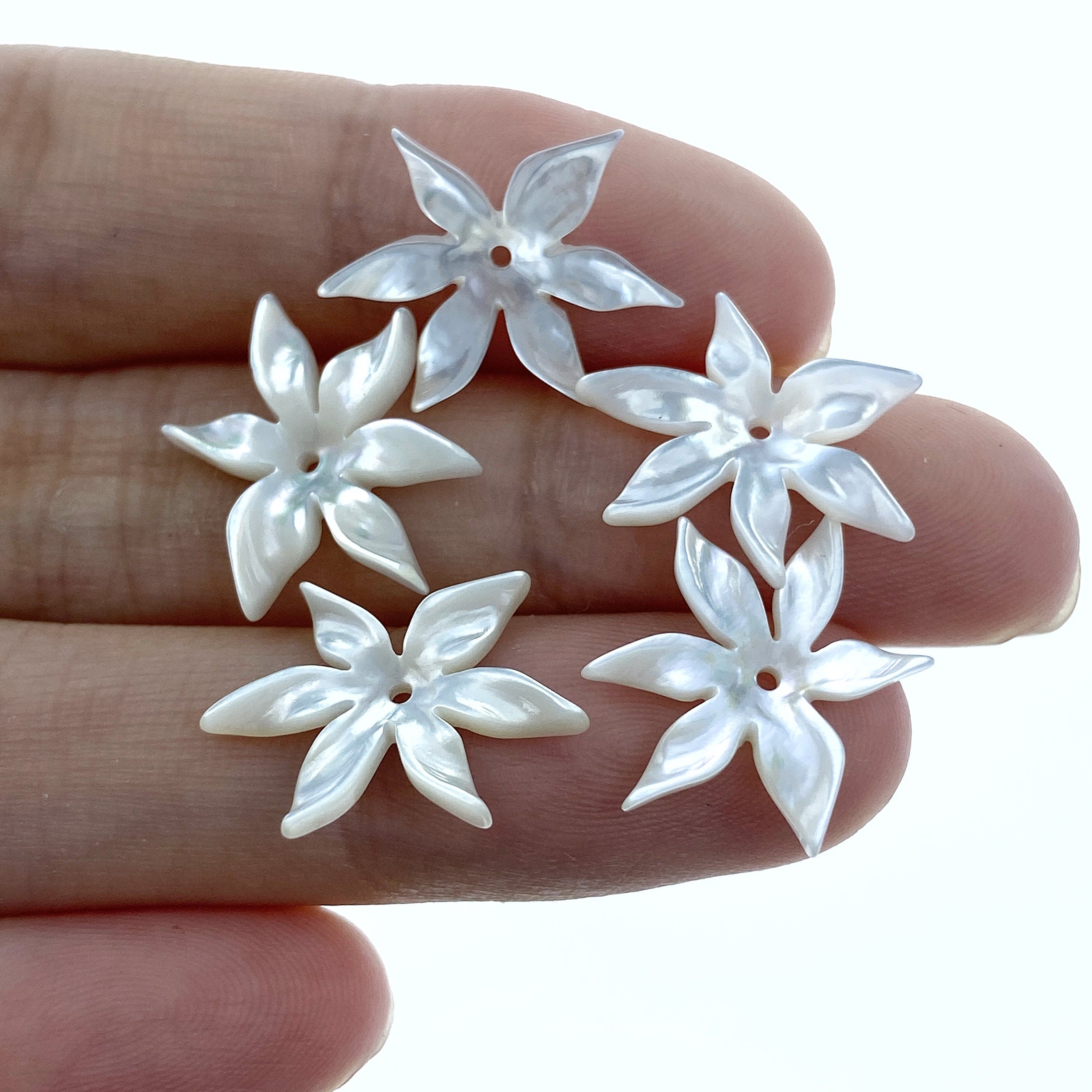 6pc Mother Of Pearl Flower Beads Charms 17mm White Tropical Hawaii Minimalist Design For Jewelry Earrings Making DIY Hand Carved WM-0007