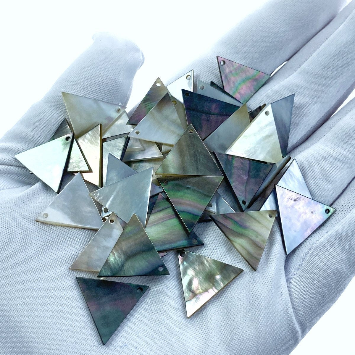 10pc Triangle Beads Black Mother Of Pearl 18mm Natural Hand Carved Pendants BM-0074