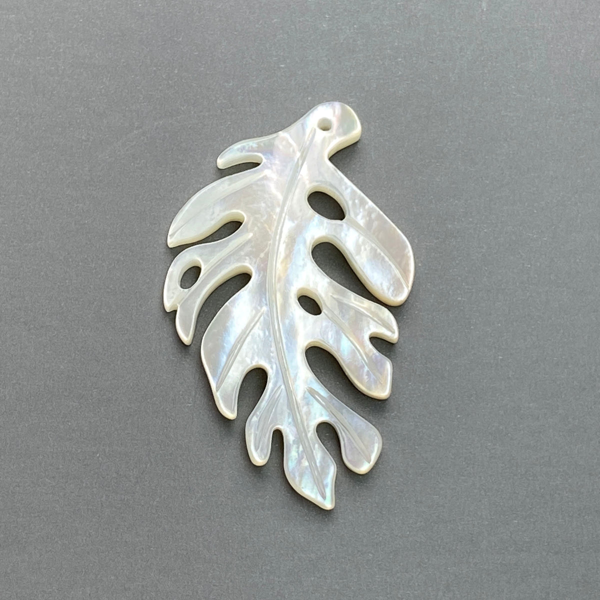 2pc White Mother of Pearl Monstera Leaf 33mm Pendants For Earrings DIY Jewelry Making Tropical Minimalistic Design Hawaiian Leaf WM-0139