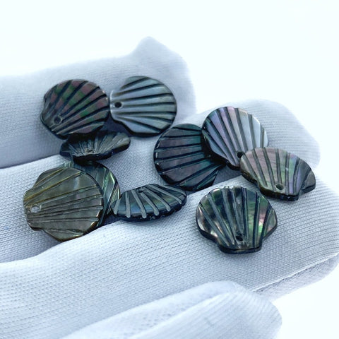 10pc Clam Shaped Black Mother Of Pearl Beads 10mm Double Sided Hand Carved Charms Pendants BM-0054