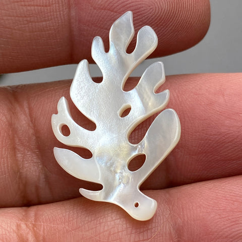 2pc White Mother of Pearl Monstera Leaf 33mm Pendants For Earrings DIY Jewelry Making Tropical Minimalistic Design Hawaiian Leaf WM-0139