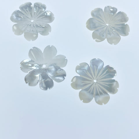 6pc Hand Carved White Mother of Pearl 18mm Daisy Flower Beads WM-0213