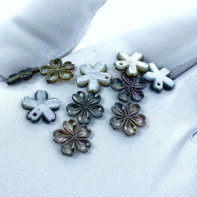 10pc Flower Shaped Black Mother Of Pearl Beads 10mm Hand Carved Floral Charms Pendants BM-0045