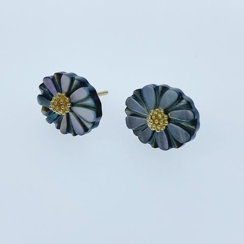 Daisy Flower Beads Black Mother Of Pearl 12mm Hand Carved Charms BM-0065