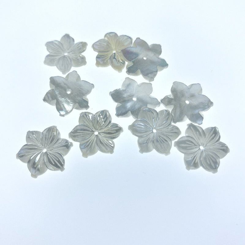 10pc Flower Beads White Mother Of Pearl 15mm Hand Carved WM-0016