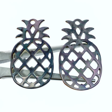 2pc 23mm x 40mm Organic Black Mother of Pearl Filigree Pineapple Pendants BM-0113