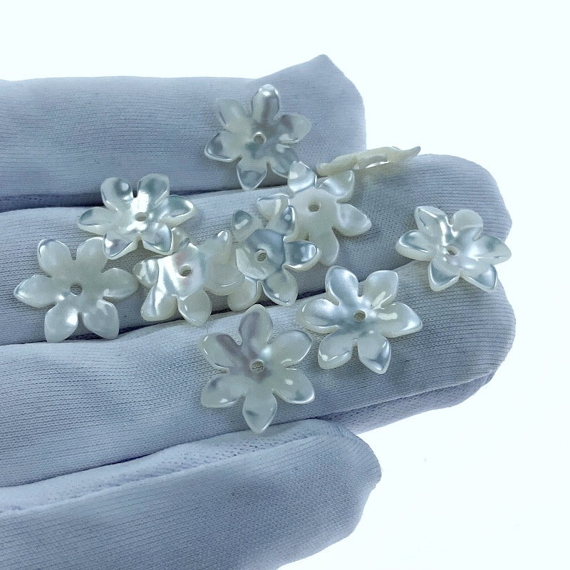 Tropical Flower Beads White Mother Of Pearl 14mm Hand Carved WM-0076