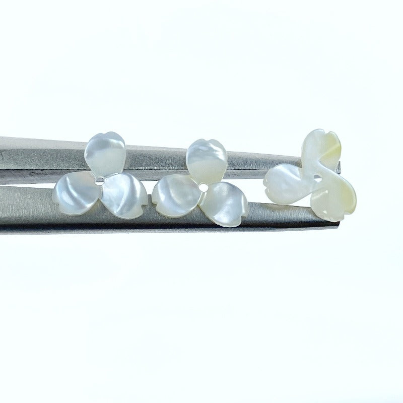 10pc 3 Petal Flower Beads White Mother Of Pearl 10mm Hand Carved Charms DIY Bridal Jewelry Making WM-0170