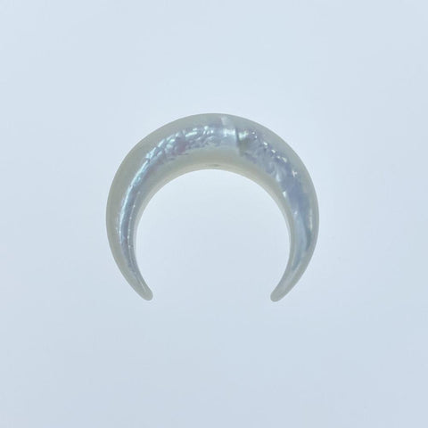 Crescent Moon Beads White Mother Of Pearl 20mm Hand Carved WM-0031