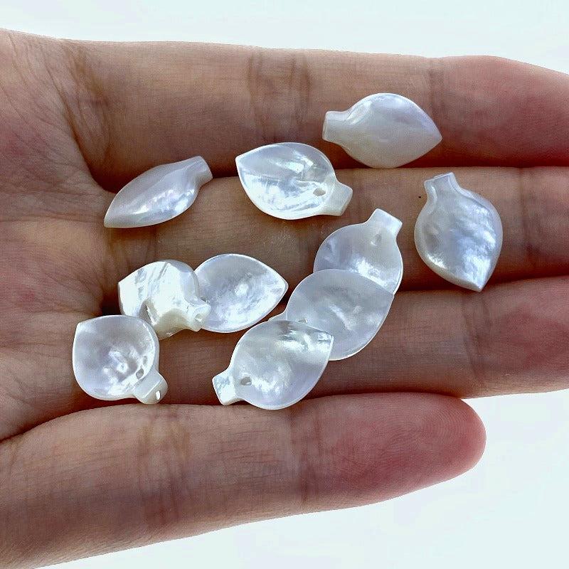 10pc Calla Lily Flower Beads White Mother Of Pearl 14mm Hand Carved WM-0053