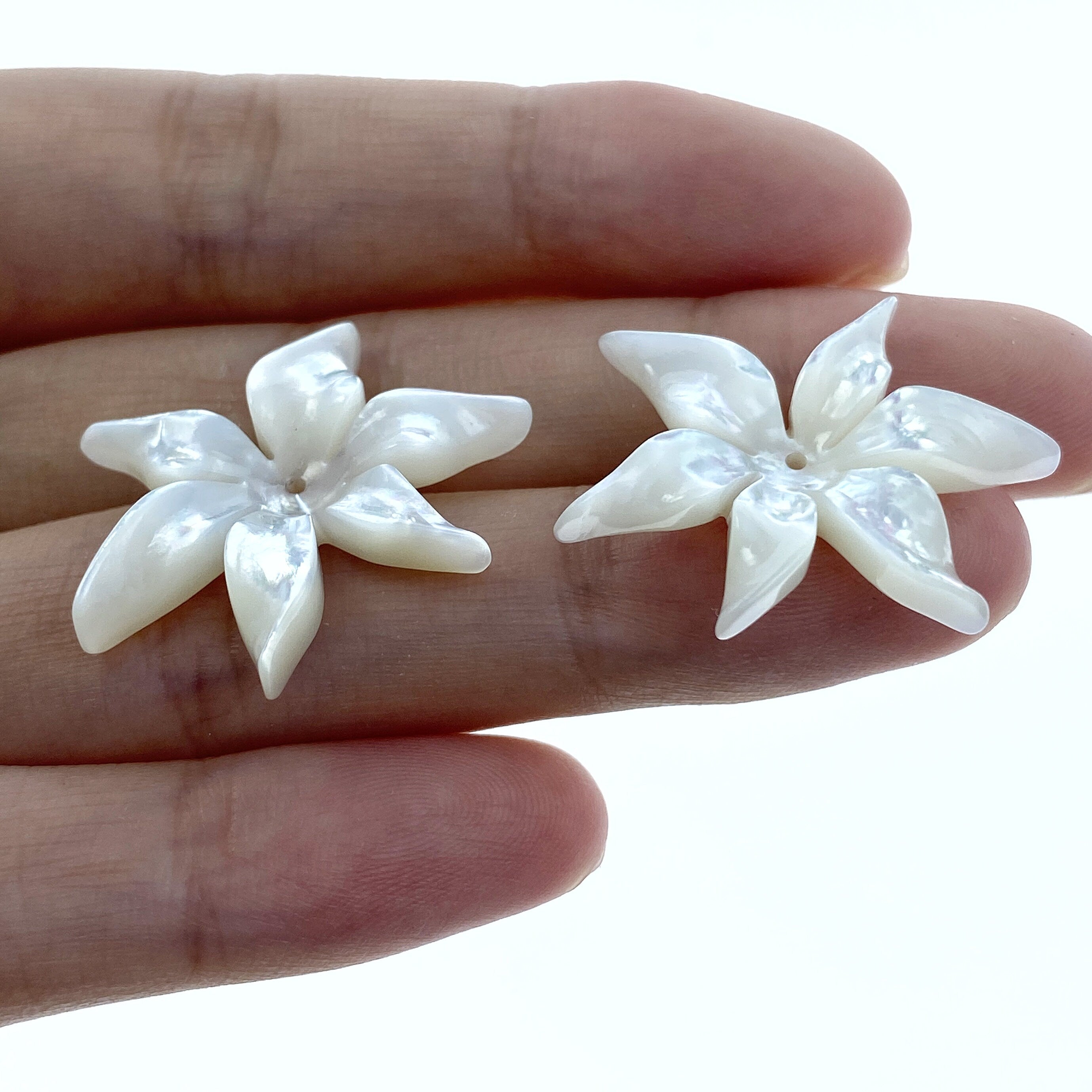 4pc 6 Petal Flower Mother Of Pearl Beads Charms Bridal Earring Jewelry Making 28mm Tropical Hawaii Minimalist Design Hand Carved New WM-0043