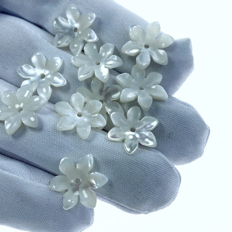 Tropical Flower Beads White Mother Of Pearl 14mm Hand Carved WM-0076