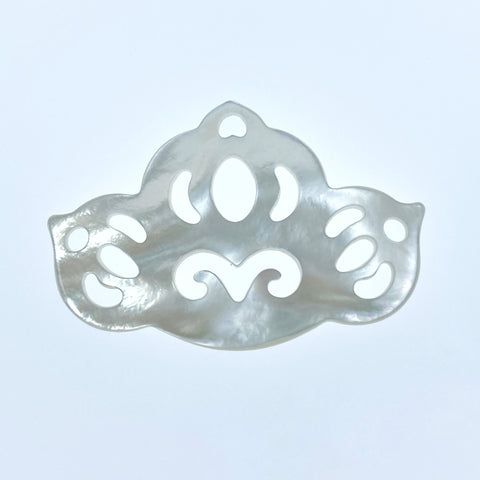 2pc 23mm x 35mm Organic White Mother of Pearl Filigree Lotus Connectors Pendants WM-0088