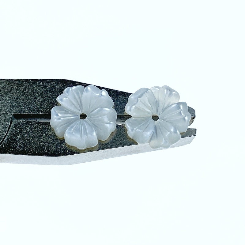 Buy Bauhinia Hawaiian Flower Beads White Mother Of Pearl 10mm Hand Carved WM-0087