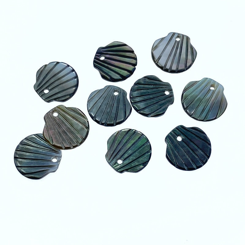 10pc Clam Shaped Black Mother Of Pearl Beads 10mm Double Sided Hand Carved Charms Pendants BM-0054