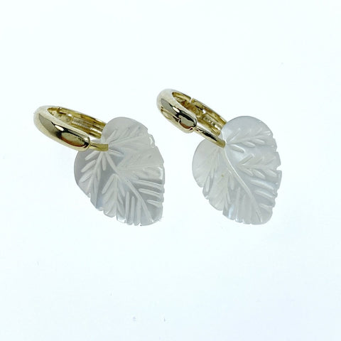 Carved Leaf Beads White Mother Of 14mm Charms WM-0125