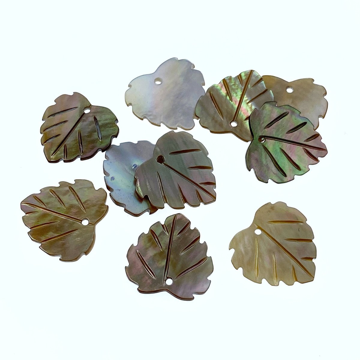 10pc Leaf Beads Brown Mother Of Pearl 17mm Hand Carved Charms Pendants BGM-0001